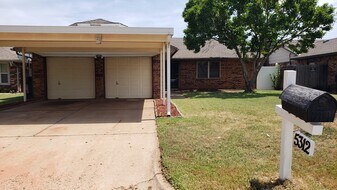 5312 Chad Rd in Oklahoma City, OK - Building Photo
