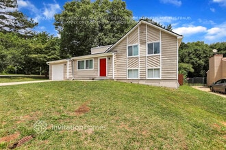5230 Long Green Ln in Stone Mountain, GA - Building Photo - Building Photo