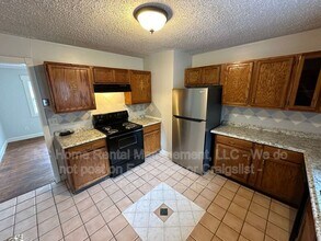 10700 E 28th Terrace S in Independence, MO - Building Photo - Building Photo