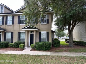 2759 Spencer Plantation Blvd in Orange Park, FL - Building Photo