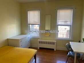 52 Crescent Ave in Boston, MA - Building Photo - Building Photo