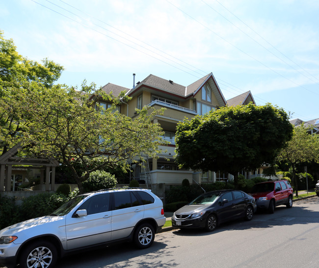 1890 W 6th Ave in Vancouver, BC - Building Photo - Primary Photo