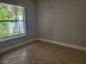 14807 Crooked Pond Ct in Ft. Myers, FL - Building Photo - Building Photo