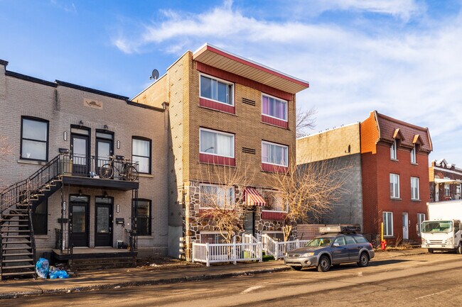 4270 D'iberville St in Montréal, QC - Building Photo - Primary Photo