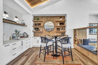The Kelsey at Scofield Farms in Austin, TX - Foto de edificio - Building Photo