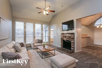 136 Woodcreek Dr in Rockwall, TX - Building Photo - Building Photo