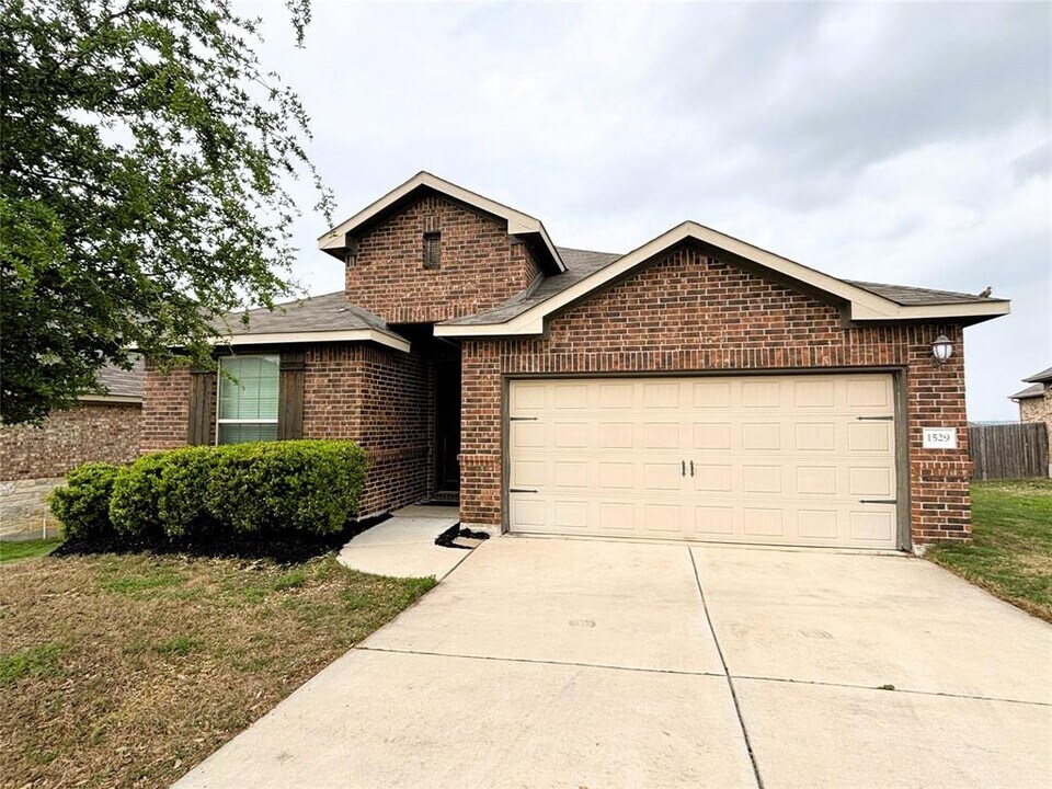 1529 Ida Nell Pearson St in Leander, TX - Building Photo
