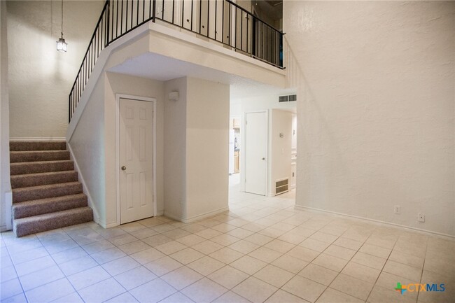 813 Old Ranch Rd 12 in San Marcos, TX - Building Photo - Building Photo