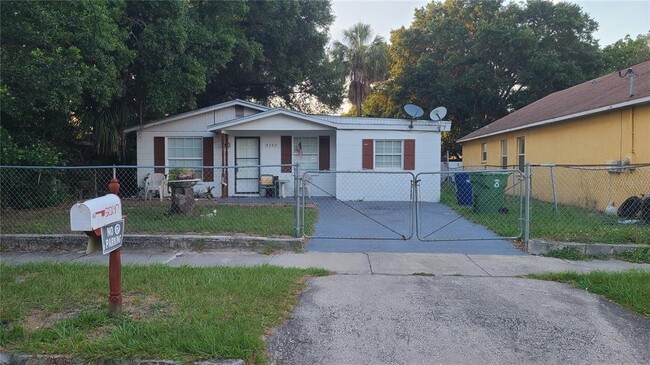 property at 3007 W Chestnut St