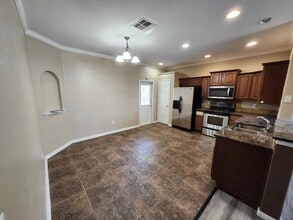 1034 Livermore St in Portland, TX - Building Photo - Building Photo