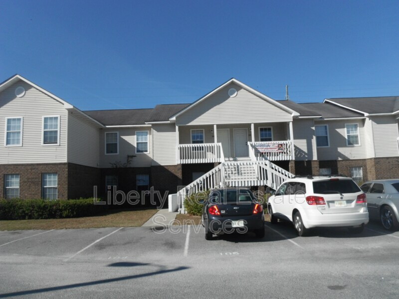 350 Beverly St in Hinesville, GA - Building Photo