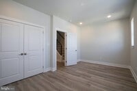 2441 Mutter St photo'