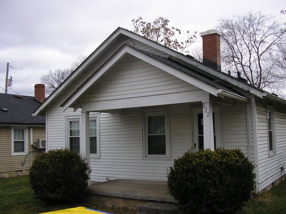 822 Winona Ave in Bowling Green, KY - Building Photo