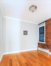120 Christopher St-Unit -3 in New York, NY - Building Photo - Building Photo