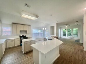 2916 Dover Dr in McKinney, TX - Foto de edificio - Building Photo