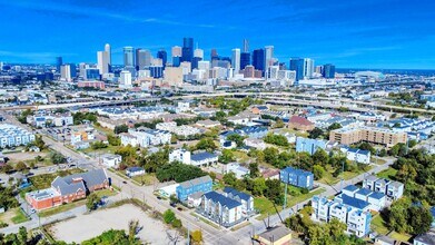 2524 Live Oak St in Houston, TX - Building Photo - Building Photo