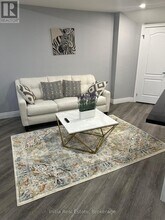 3212 Preserve Dr in Oakville, ON - Building Photo - Building Photo