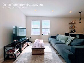 433 Cobbs Creek Pkwy in Philadelphia, PA - Building Photo - Building Photo