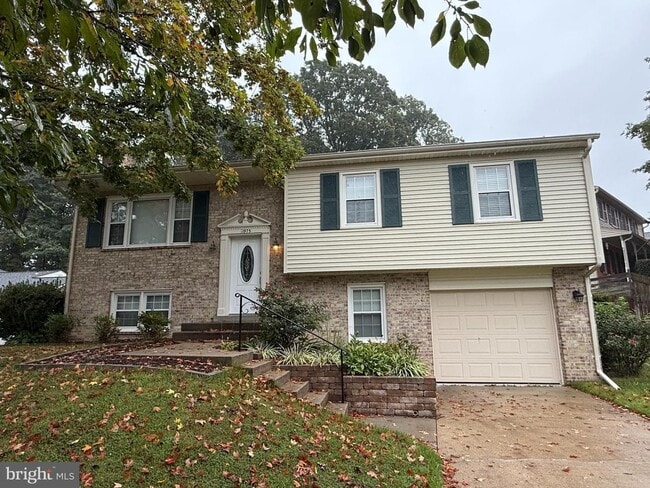 property at 11975 Shorewood Ct