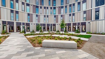 2062 Lumen Dr in London, ON - Building Photo