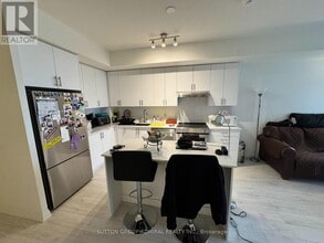 8960 Jane St in Vaughan, ON - Building Photo - Building Photo