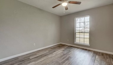802 Dogwood Ln in Katy, TX - Building Photo - Building Photo