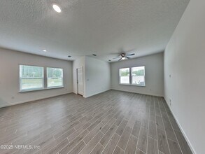 2137 Windward Cay Ln in Middleburg, FL - Building Photo - Building Photo