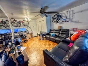 66-10 Thornton Pl in Queens, NY - Building Photo - Building Photo