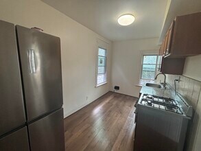 23 Williams Ave in Jersey City, NJ - Building Photo - Building Photo