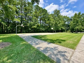 1940 Pine View Ave in Virginia Beach, VA - Building Photo - Building Photo