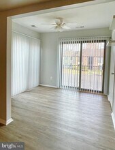 90-B W Bluebell Ln in Mount Laurel, NJ - Building Photo - Building Photo