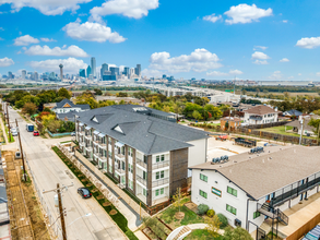 Ferguson Flats in Dallas, TX - Foto de edificio - Building Photo