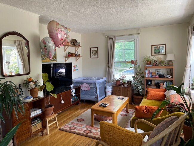 49 Jerome Ave in Newton, MA - Building Photo - Building Photo