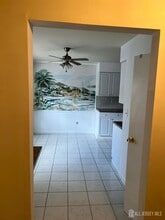 304 Merrywood Dr in Edison, NJ - Building Photo - Building Photo