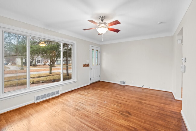 511 Continental Blvd in Toledo, OH - Building Photo - Building Photo