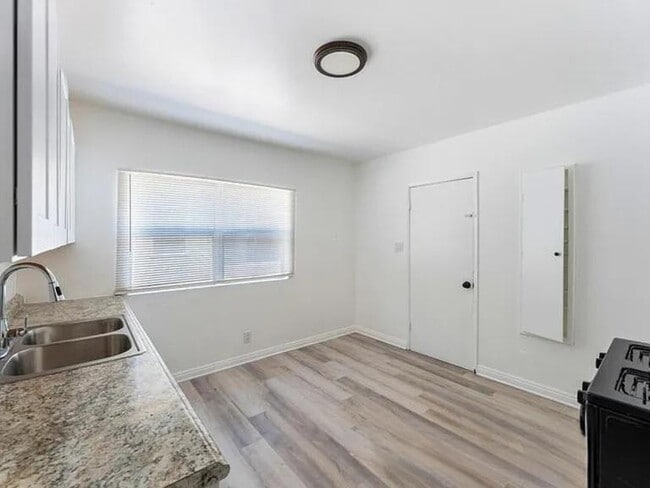 property at 1200 Ximeno Ave