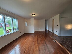 6 Miller Rd in Mountain Dale, NY - Building Photo - Building Photo