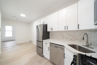 108 Adams St in Hoboken, NJ - Building Photo - Building Photo