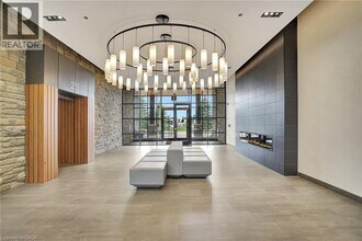 255 Northfield Dr E in Waterloo, ON - Building Photo - Building Photo