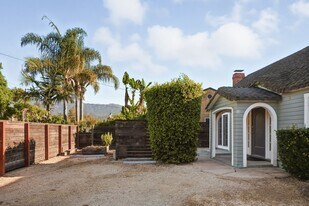 611 W Mission St in Santa Barbara, CA - Building Photo