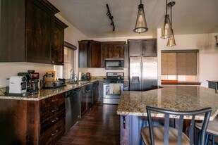 5461 Luge Ln in Park City, UT - Building Photo