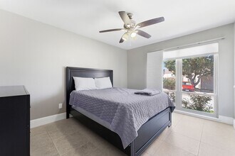 118 April Point Dr N in Montgomery, TX - Foto de edificio - Building Photo