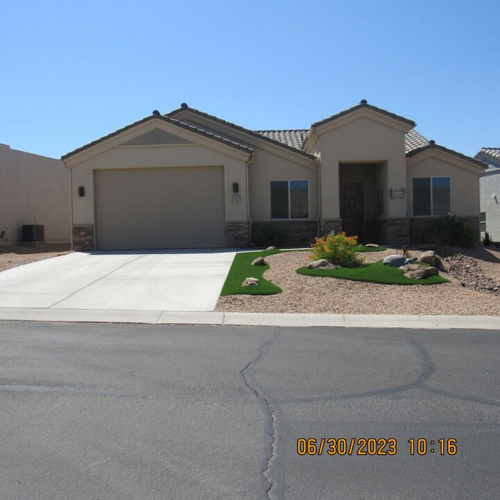 1740 E Chestnut Blvd in Lake Havasu City, AZ - Building Photo