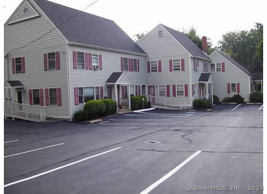 2257 Boston Post Rd in Guilford, CT - Building Photo