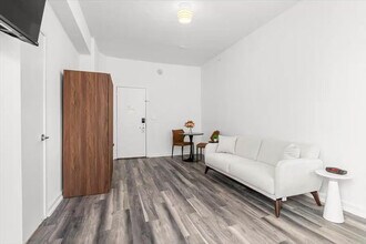 1701 Alton Rd in Miami Beach, FL - Building Photo - Building Photo
