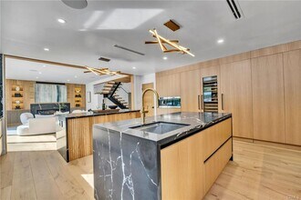 17210 Quesan Pl in Los Angeles, CA - Building Photo - Building Photo