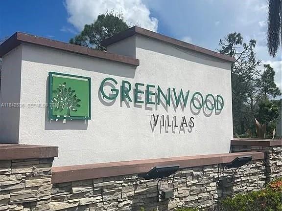 7139 Greenwood Park Cir in Ft. Myers, FL - Foto de edificio - Building Photo