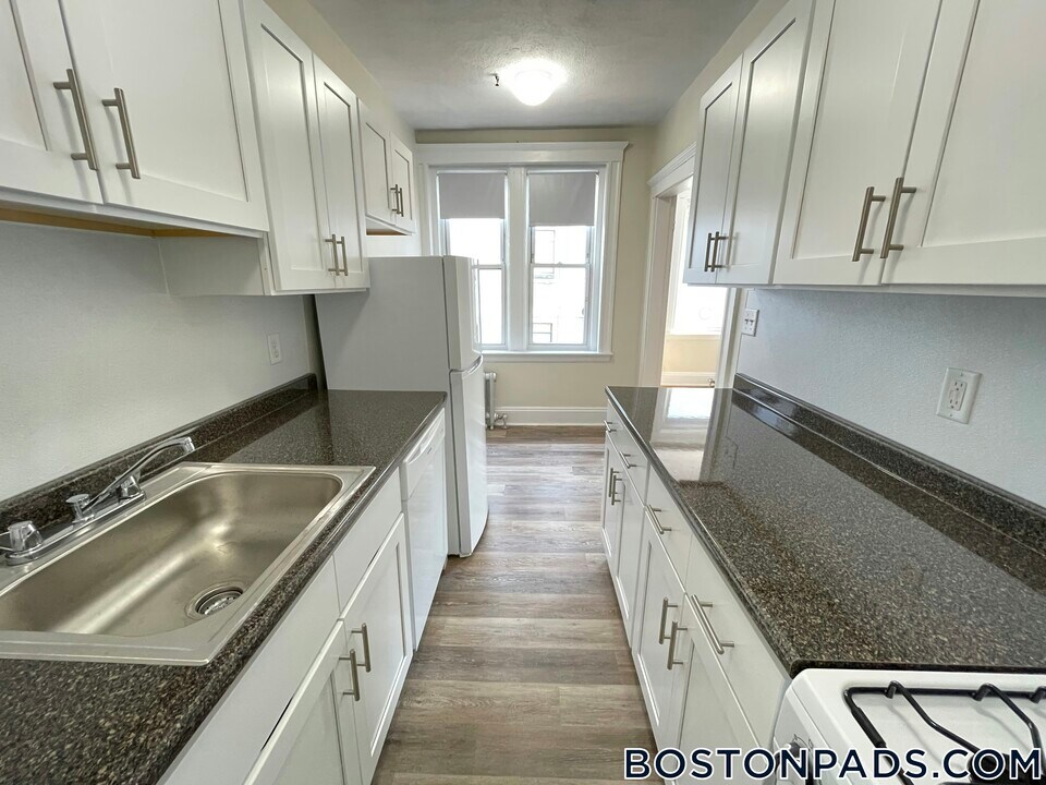 1163 Boylston St in Boston, MA - Building Photo