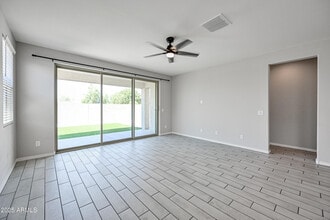 2066 S 242nd Ln in Buckeye, AZ - Building Photo - Building Photo