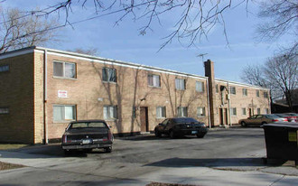 3115 W 79th St Apartments